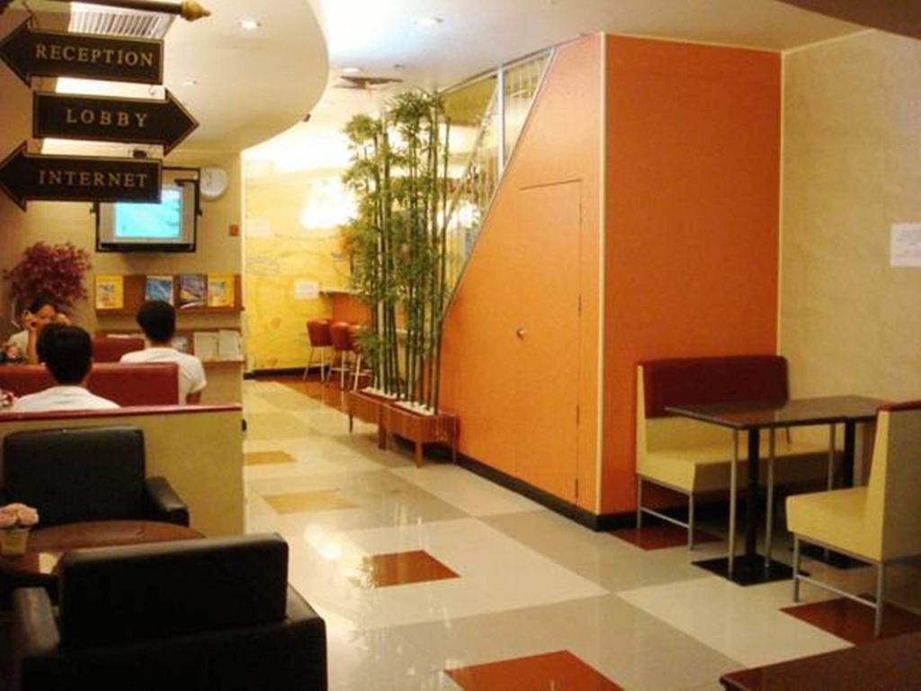 Regent Silom Hotel Bangkok Ngoại thất bức ảnh